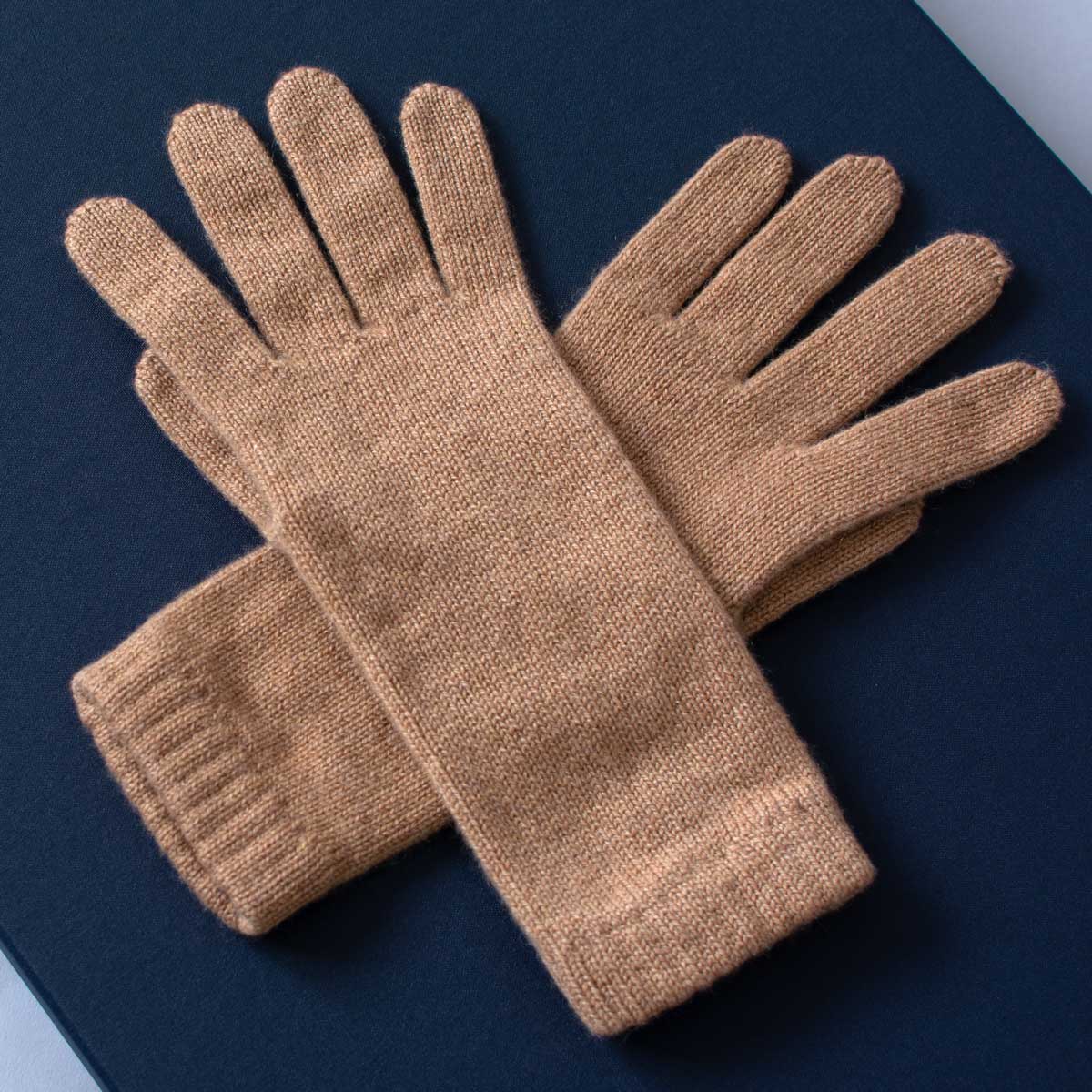 Gloves & Wristwarmers